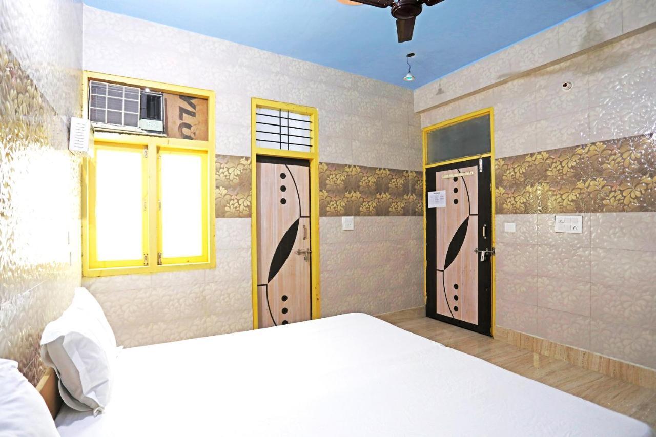 Oyo 44361 Shri Lajjaram Ashram Hotel Vrindāvan Екстериор снимка