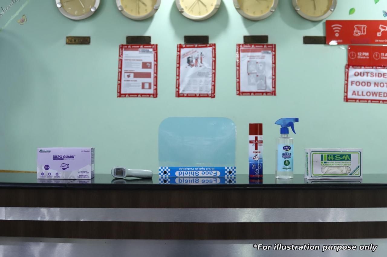 Oyo 44361 Shri Lajjaram Ashram Hotel Vrindāvan Екстериор снимка